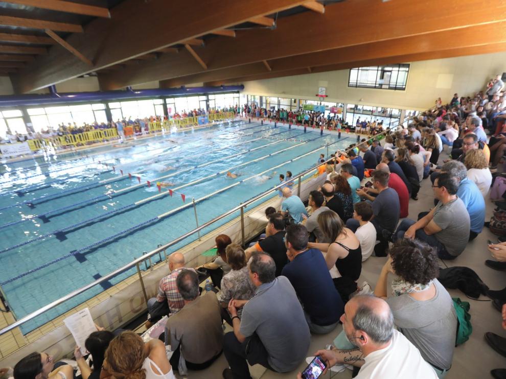 Zoiti 89 carga contra el cierre de las piscinas de Huesca