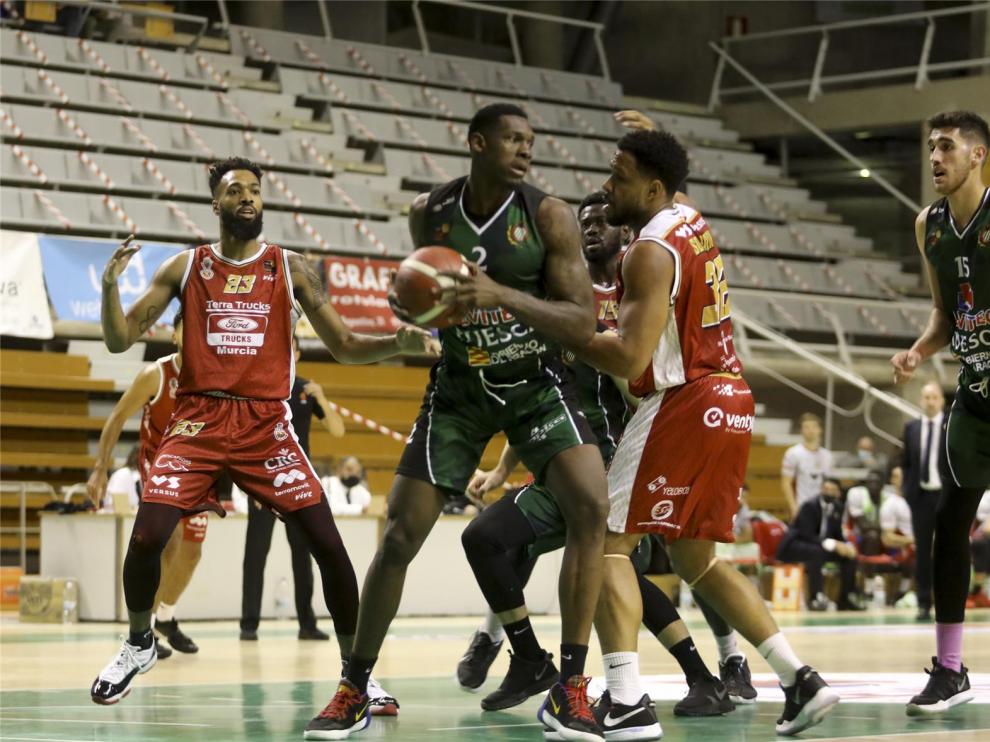 Omogbo no continúa en el Peñas