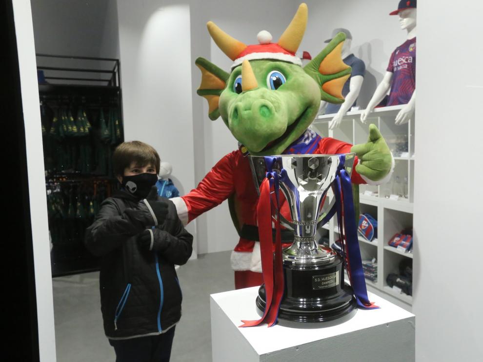 Dragonés, con los oscenses