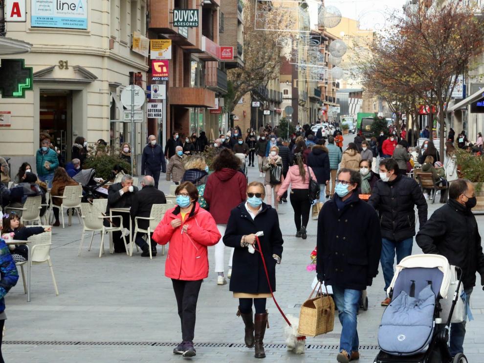 Aquí puedes ver una GALERÍA DE FOTOS del ambiente en Huesca en Nochebuena