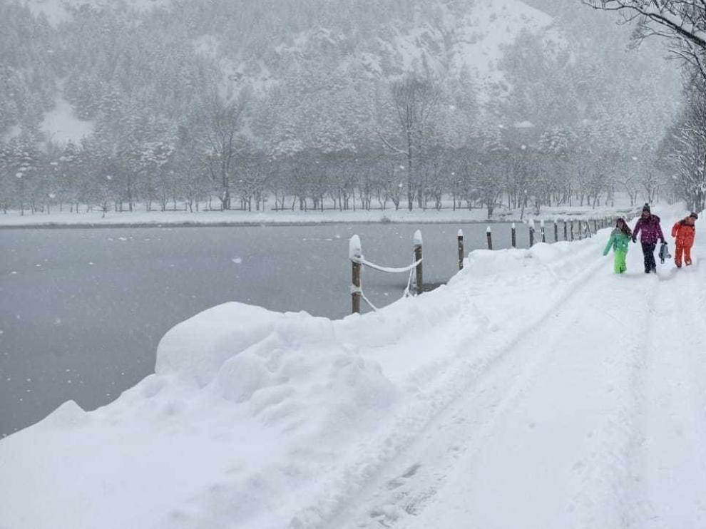 El alcalde de Sallent pide a la DPH que lidere el plan de rescate de la nieve