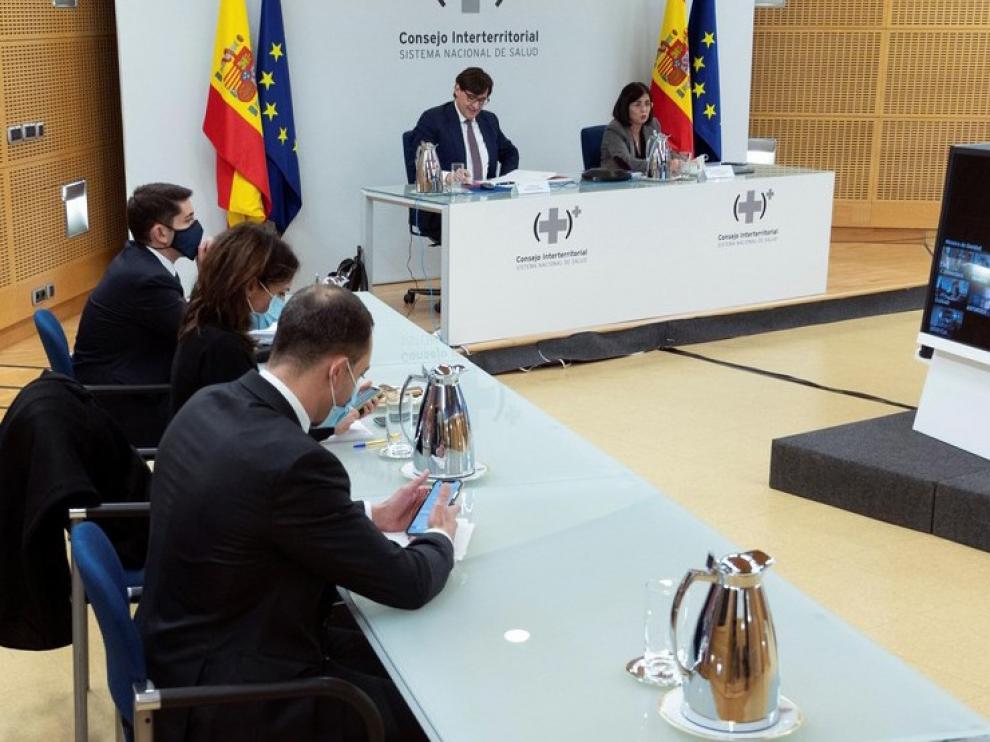 España, a la espera de recibir 370.000 dosis en la primera remesa de vacunas