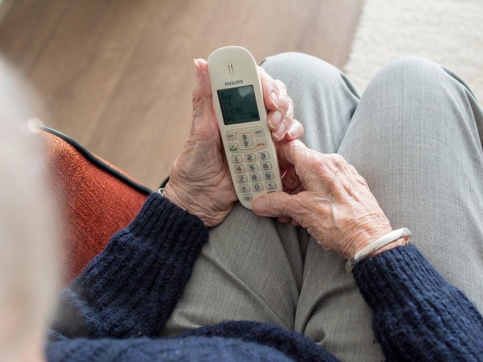 El servicio de atención a mayores de Movistar recibe 11.000 llamadas en la provincia de Huesca