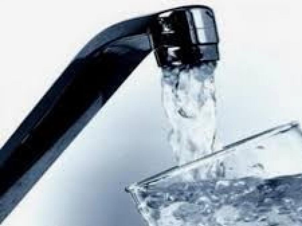 Una avería en la calle Torre Mendoza de Huesca obliga a cortar el agua el viernes