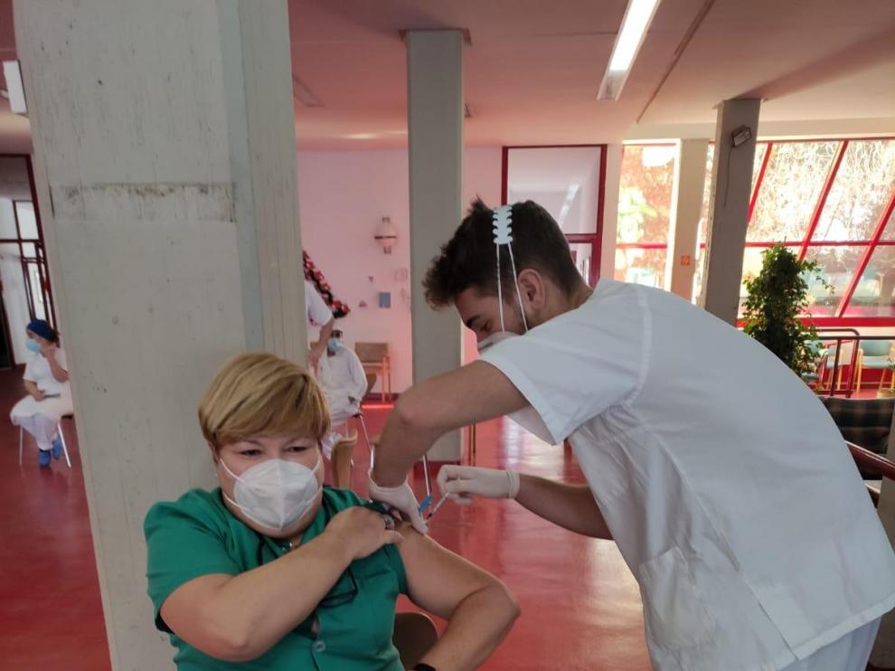 La residencia Ciudad de Huesca finaliza su primera tanda de vacunas