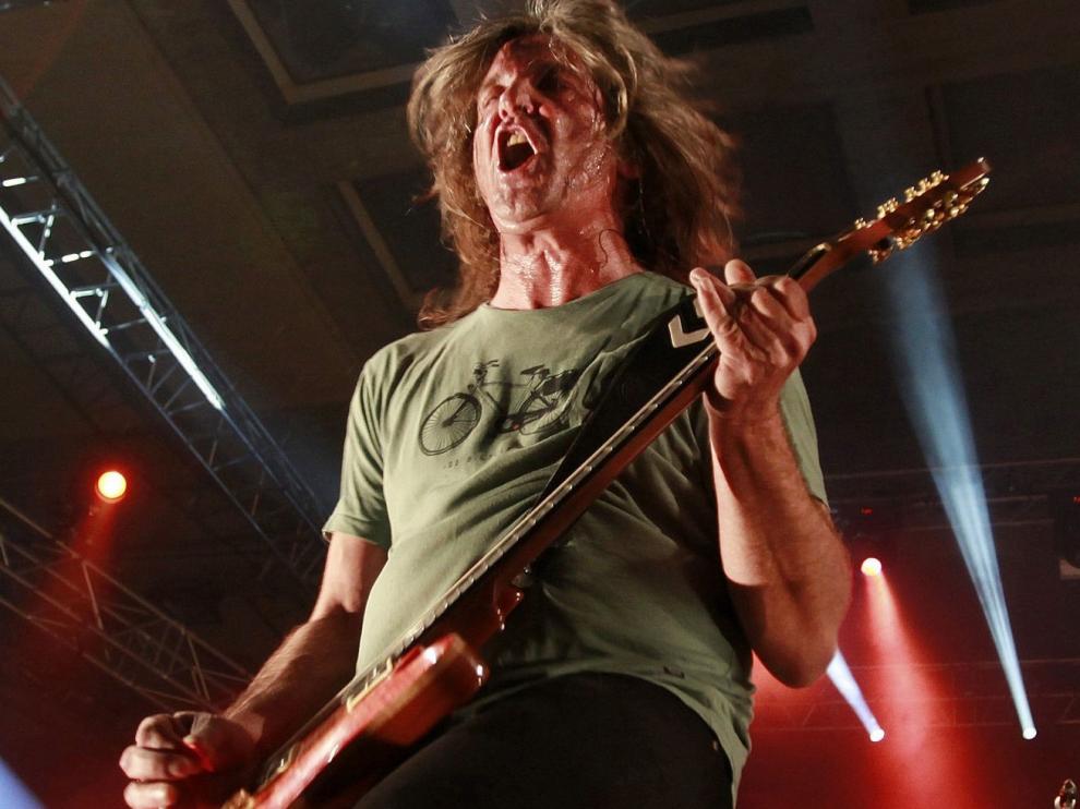 Muere el músico "Boni", guitarrista y cantante de la banda Barricada