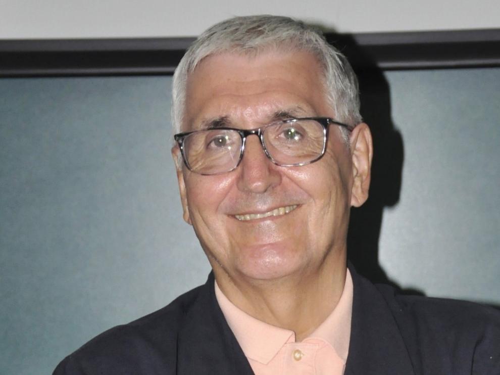 Domingo Buesa: "La historia no es una mirada hacia atrás sino muy hacia adelante"