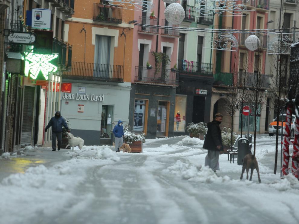 Segunda jornada con nieve por la presencia de Filomena en la provincia de Huesca
