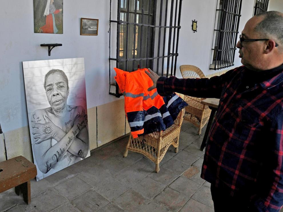 Personas sin hogar y artistas dan vida a un monasterio deshabitado en Madrid