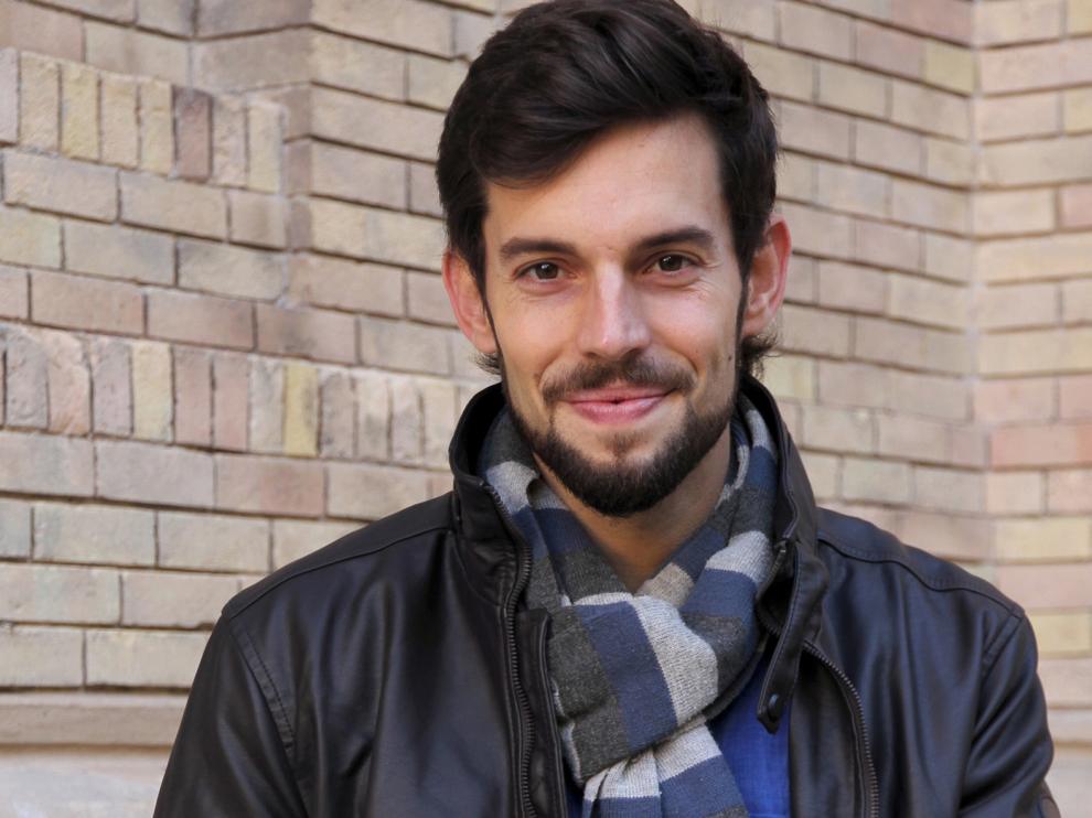 Eloy Morera: "Cuando no sabemos Historia nos convertimos en copias del pasado"