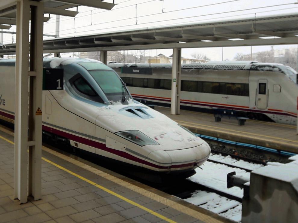Renfe prevé restablecer el AVE entre Madrid y Barcelona en torno a las 14.00 horas