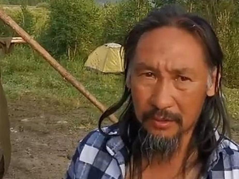 Un chamán anuncia una cruzada para expulsar a Putin