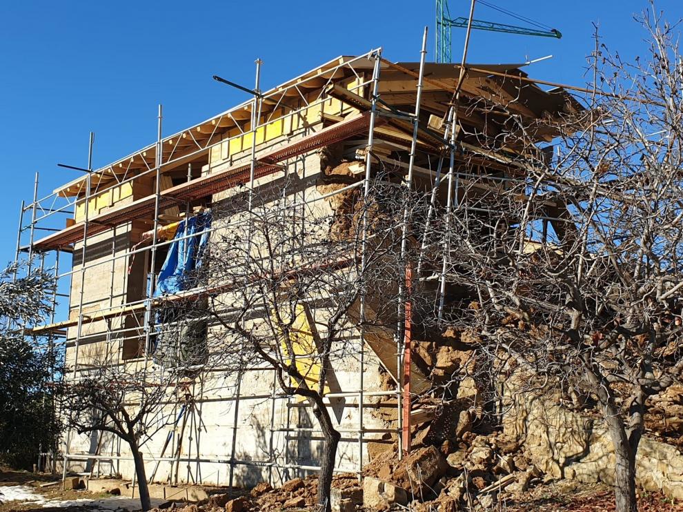 La techumbre del centro social de Fontellas se hunde por las heladas