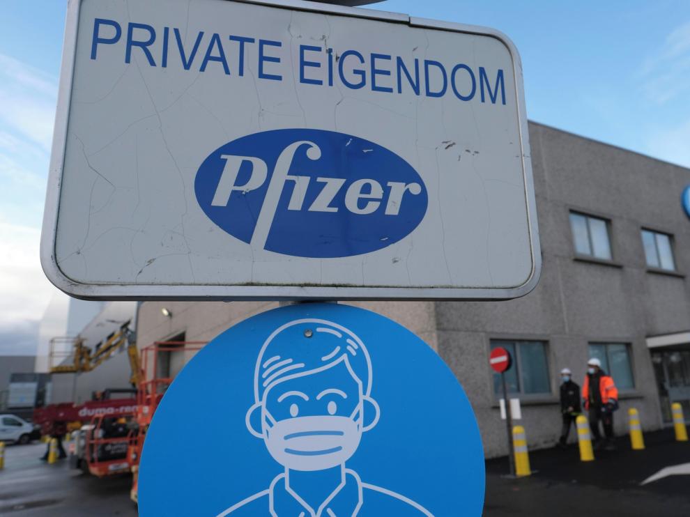 Pfizer reduce las entregas a Europa para subir su producción