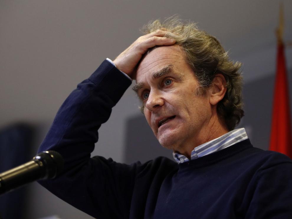 Simón cree que España está llegando al "pico máximo" de la tercera ola de contagios, "o incluso descendiendo"