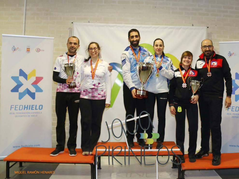 Siete equipos de Jaca afrontan el Nacional de Dobles Mixtos de curling