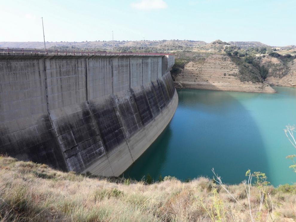 El proyecto de abastecimiento de agua a Huesca desde Montearagón se reanudará de forma inmediata