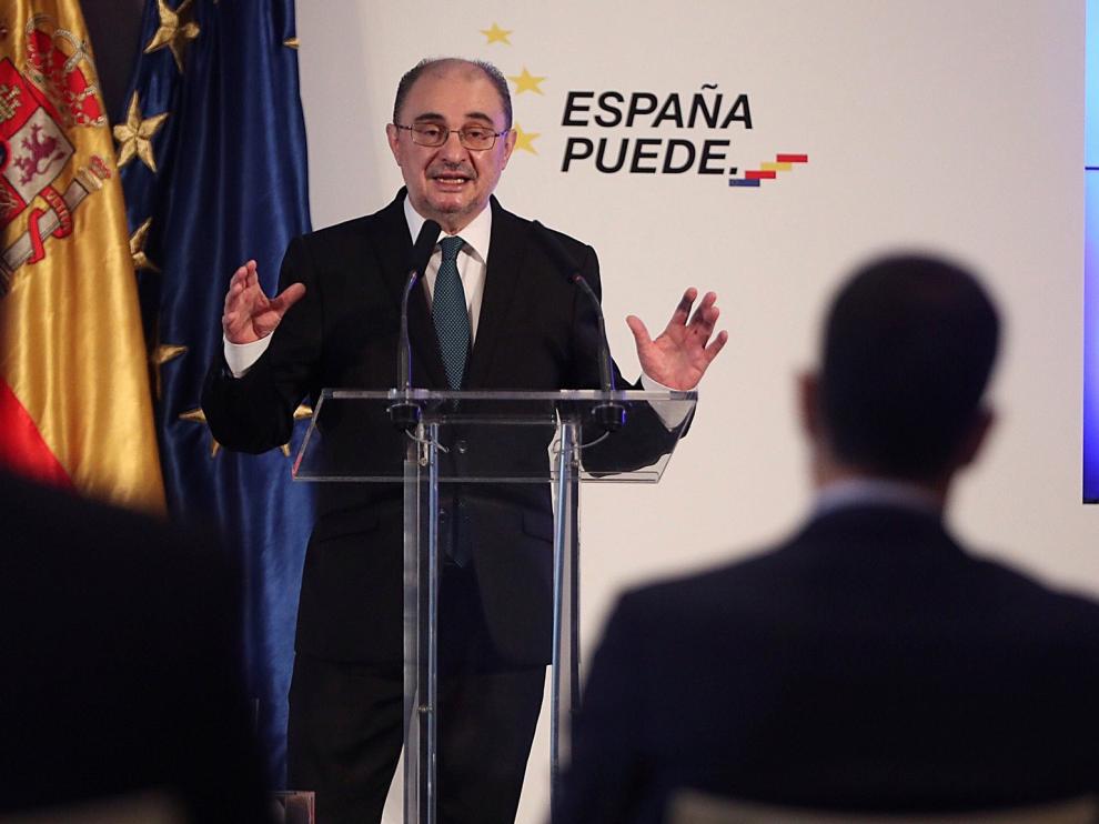 Lambán reivindica ante Sánchez fondos europeos para reequilibrar España