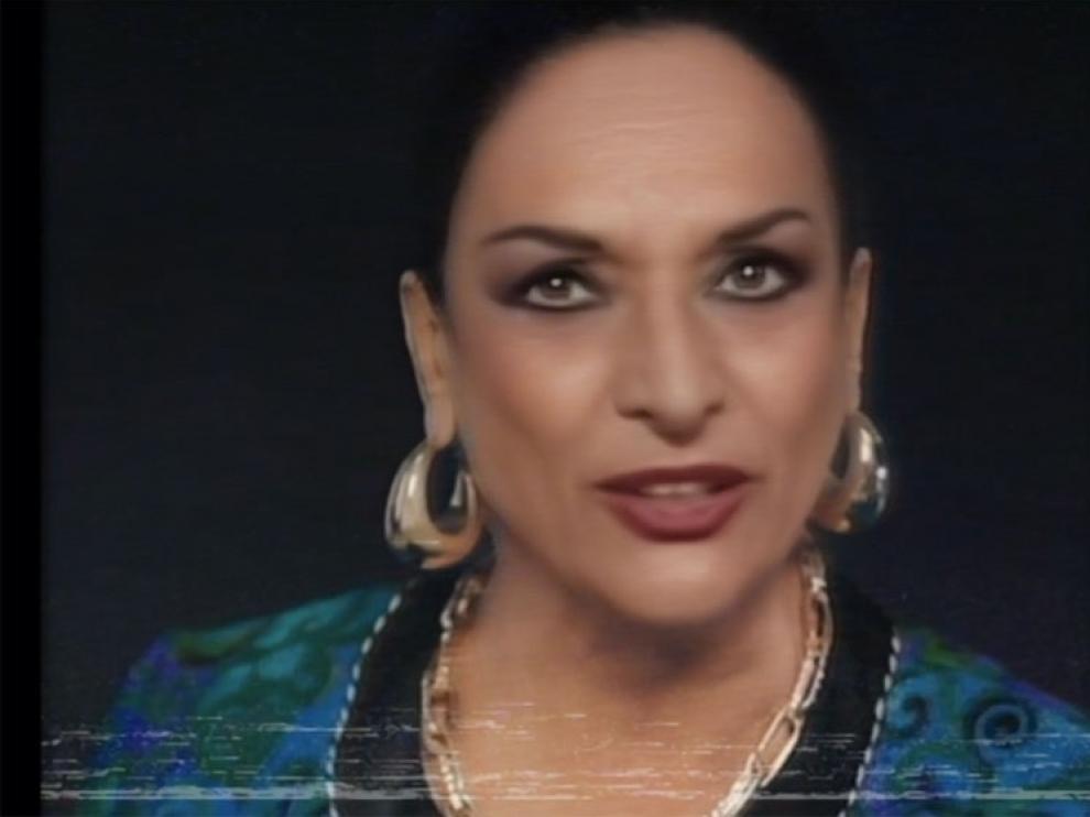 Lola Flores reaparece en una campaña de la cerveza Cruzcampo