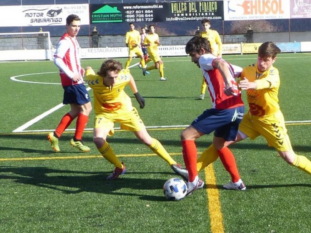 Justo empate en un buen partido