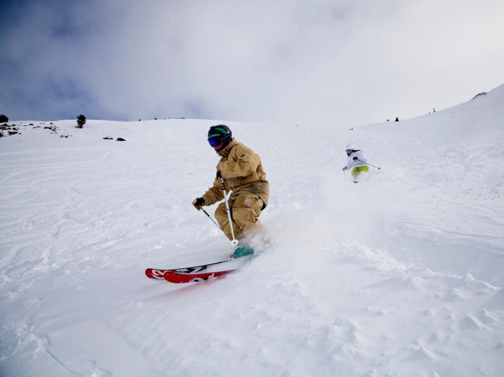 Los grupos Adecuara y Cedesor apoyan las propuestas para la reactivación del Pirineo
