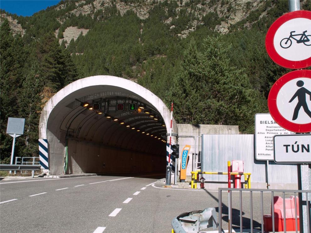El túnel de Bielsa realiza cierres nocturnos por la amenaza terrorista francesa