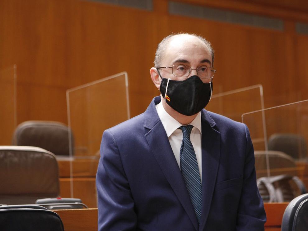 El Justicia de Aragón investigará de oficio el plan de vacunación