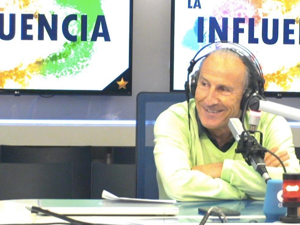 Petón estrena La Influencia en Cope, un diálogo generacional