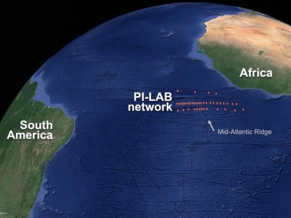 Un fenómeno geológico está alejando las Américas de Europa y África