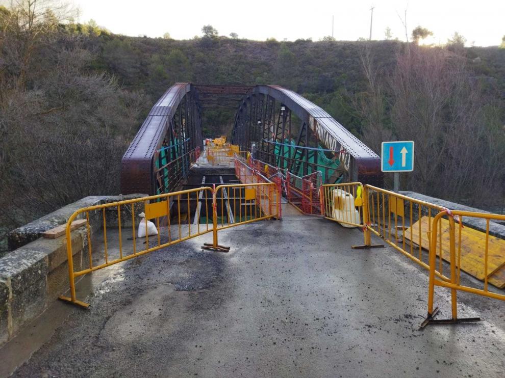 El puente de Santa Eulalia de Gállego se reabrirá al tráfico a finales de la próxima semana