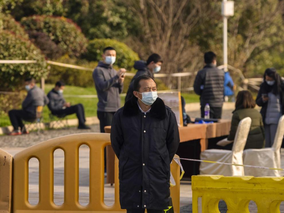 La OMS descarta el origen de la covid en un laboratorio pero no que llegara a China de otros países
