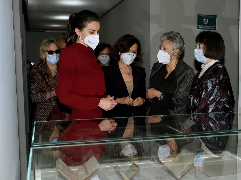 La reina Letizia visita la exposición homenaje a Concepción Arenal