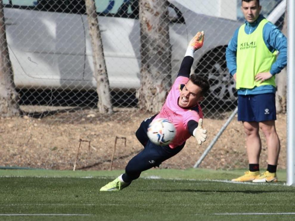 Álvaro califica de "crucial" el partido del Huesca ante el Granada
