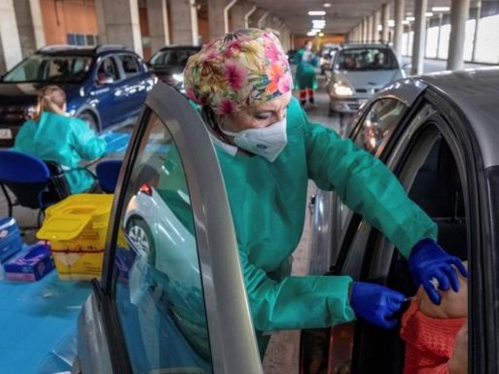 Médicos de familia y de preventiva rechazan los "vacunódromos"