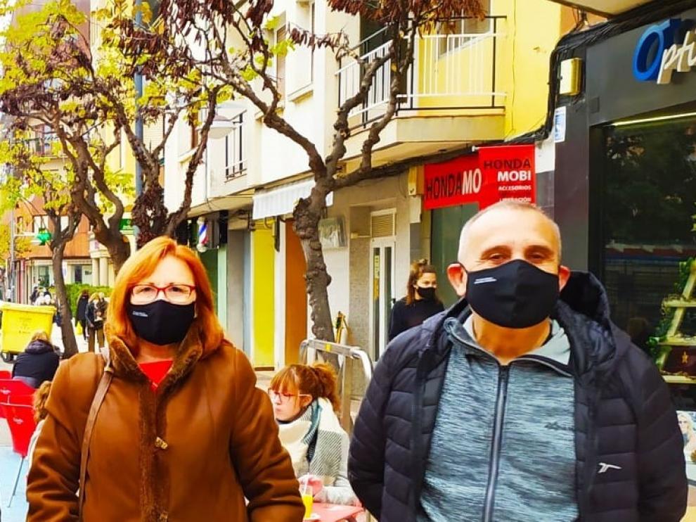Las mascarillas Chapurriau "lo petan" en el Día de la Lengua Materna