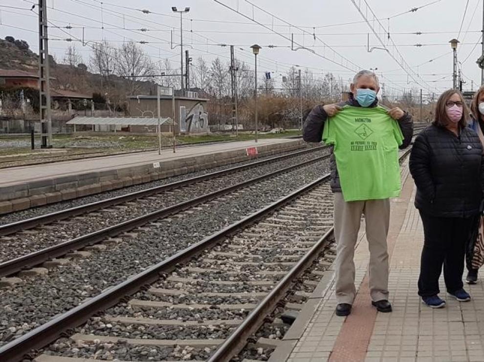 Cambiar Monzón reivindica la recuperación de un tercer tren