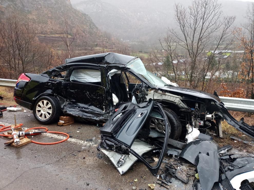 Un herido en el choque de dos vehículos en la A-139 a la altura de Eriste