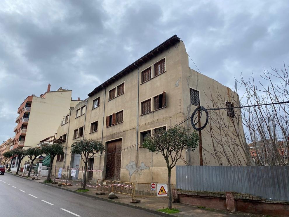 El Ayuntamiento de Barbastro decreta la demolición de un edificio en la avenida Ejército Español