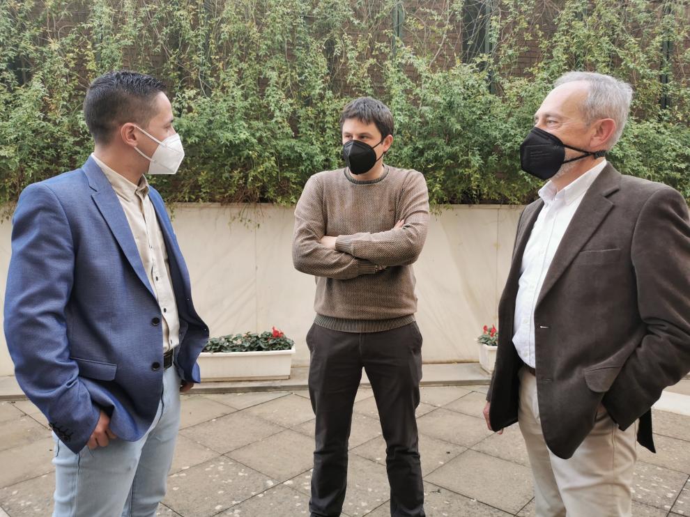 Cristian Royo (izqda) Antonio Biescas (centro) y Joaquín Serrano (dcha).