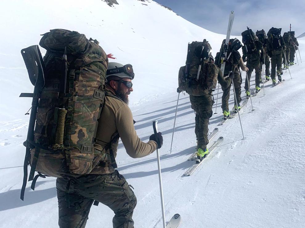 La fase invernal del curso de montaña se desarrolló en las estaciones de esquí de Candanchú y Astún.