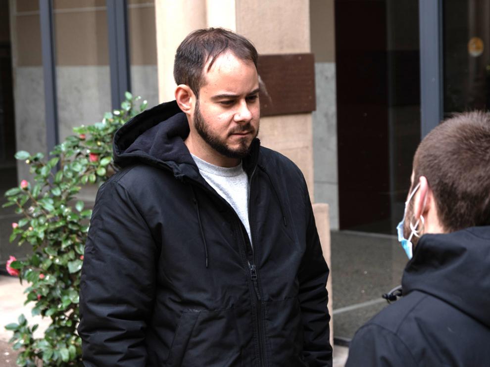 Pablo Hasel (i) en el rectorado de la Universidad de Lleida