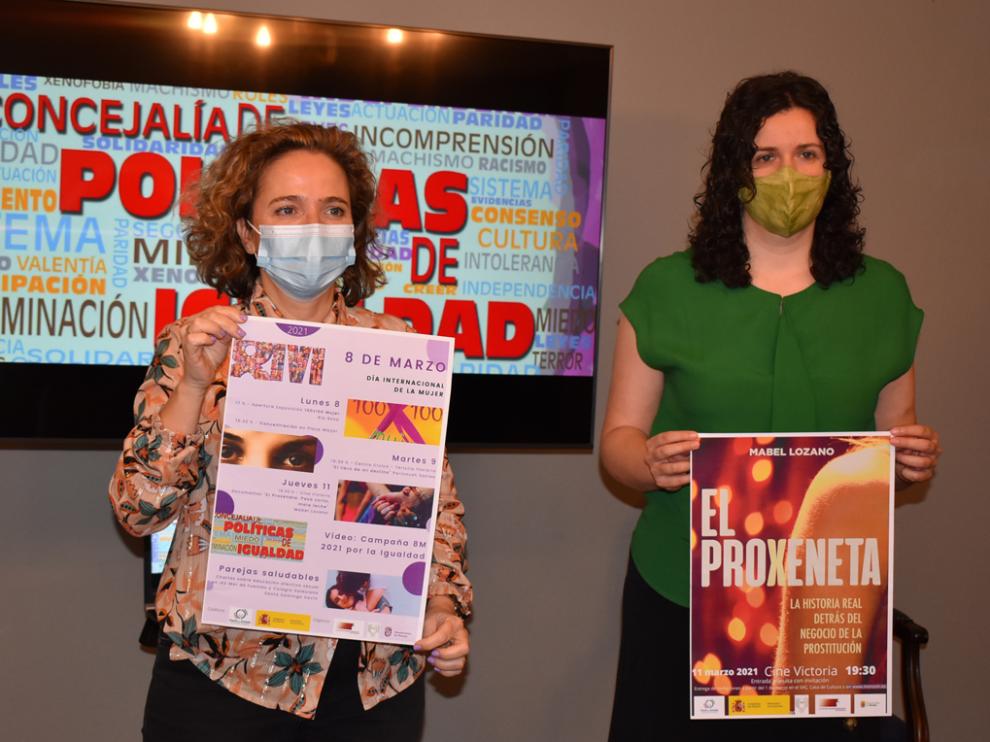 Marta Montaner y María Pilar Pallás,en la presentación del programa en Monzón.