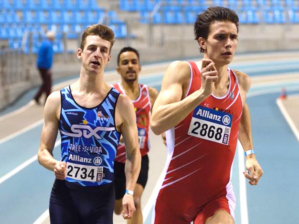 Christian Iguacel, con camiseta roja, en una reciente competición.