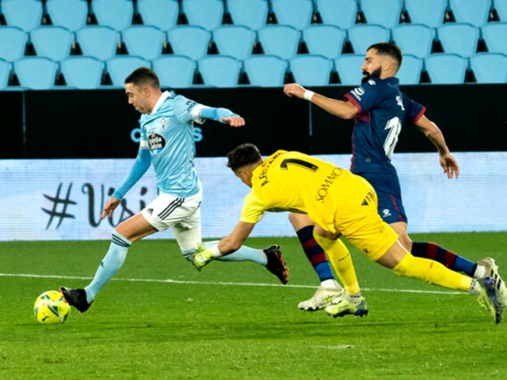 Imagen del último gol de Iago Aspas, en el partido que enfrentó al Huesca y al Celta en Balaídos.