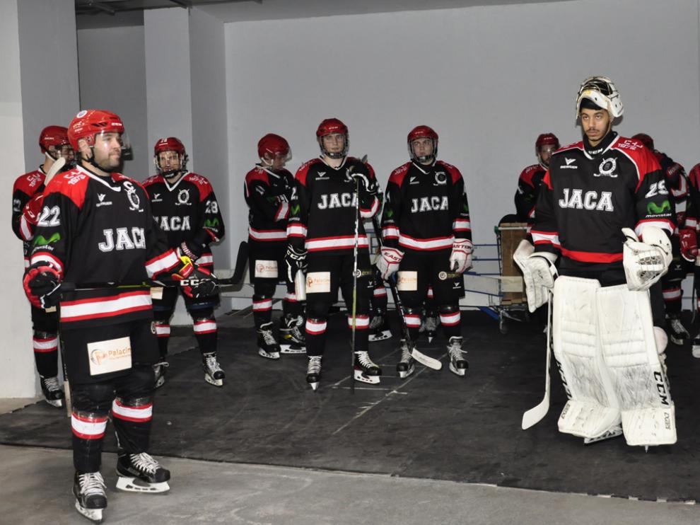 La plantilla del Club Hielo Jaca llega en un momento de crecimiento en su juego.