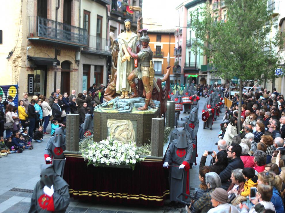 Procesión de Semana Santa en Huesca en 2019.