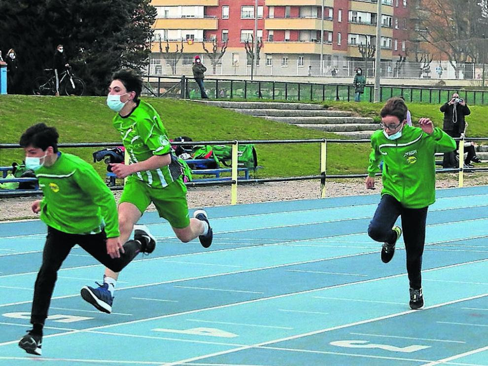 Primera jornada Liga Municipal de Atletismo 5 - 3- 21 foto pablo segura