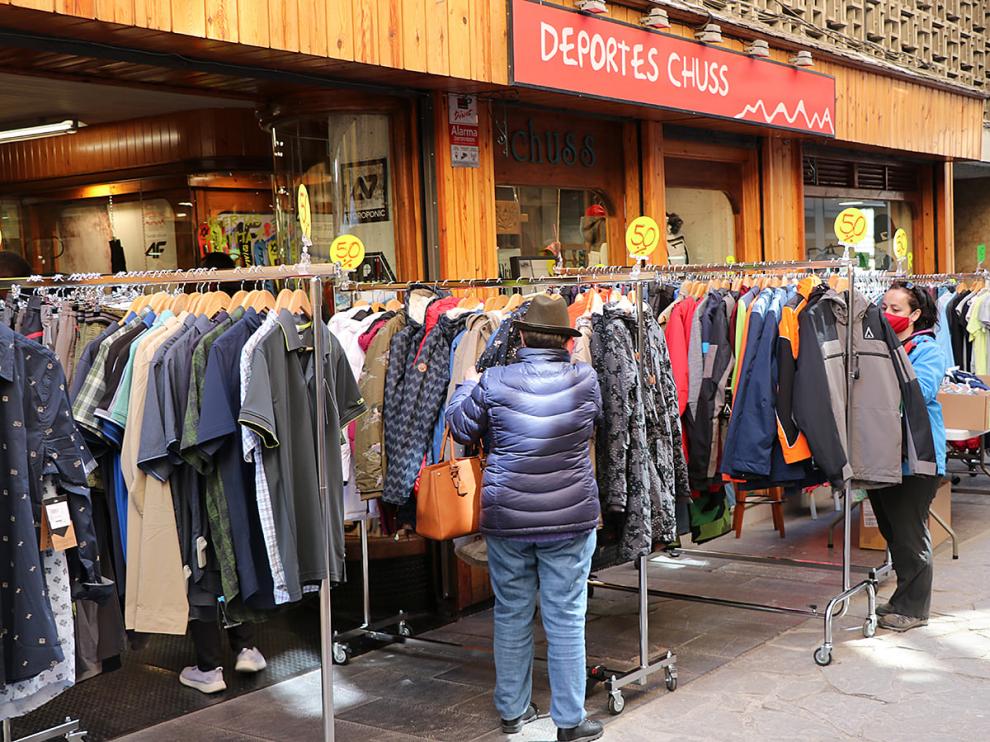 El comercio sale a la calle en Jaca