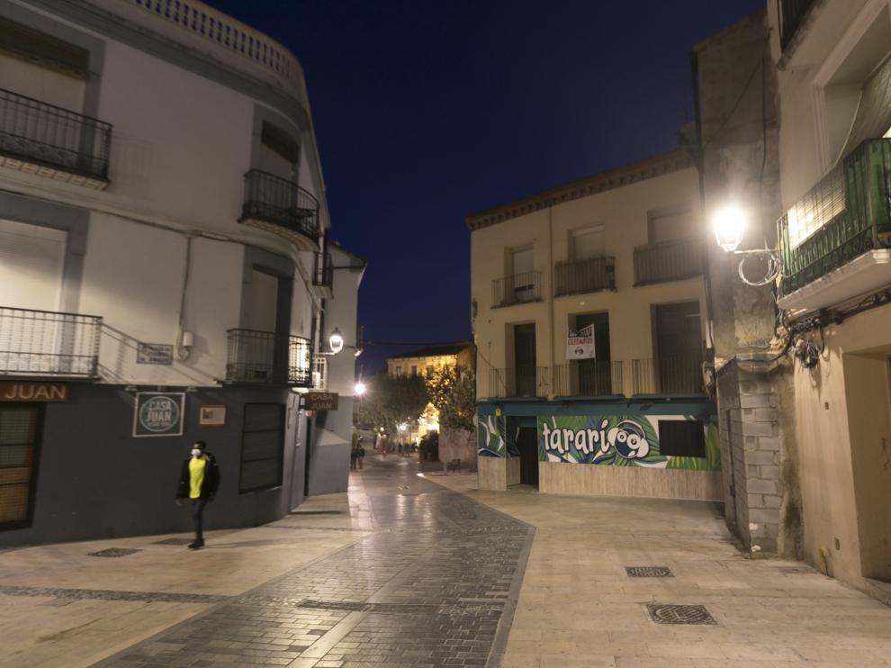 Bares de ocio nocturno cerrados en Huesca a causa de la pandemia.