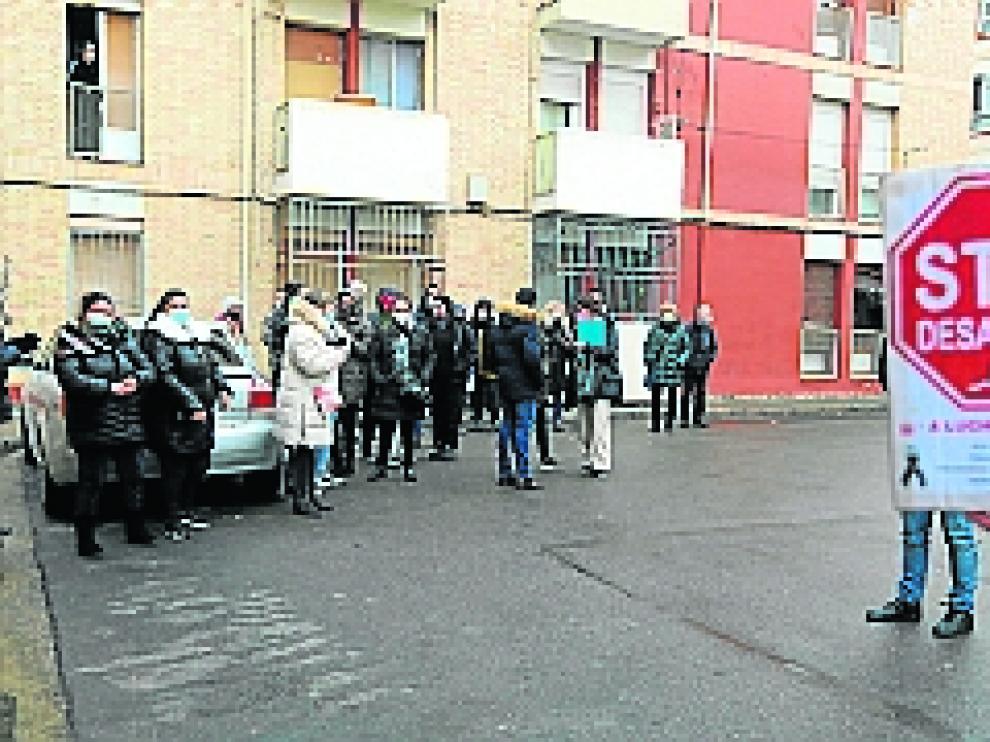 Intervención en un desahucio de la PAH.